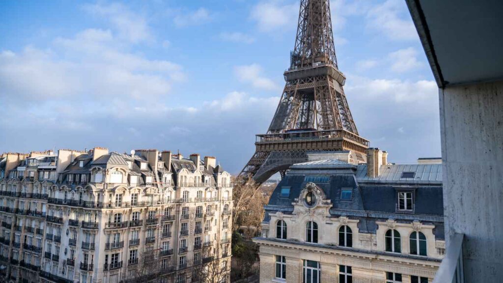 Best hotels in Paris with Eiffel Tower view from balcony